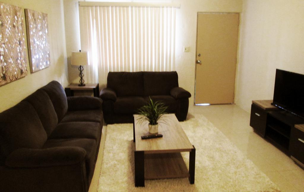 Pedro'S Place Tamuning Esterno foto